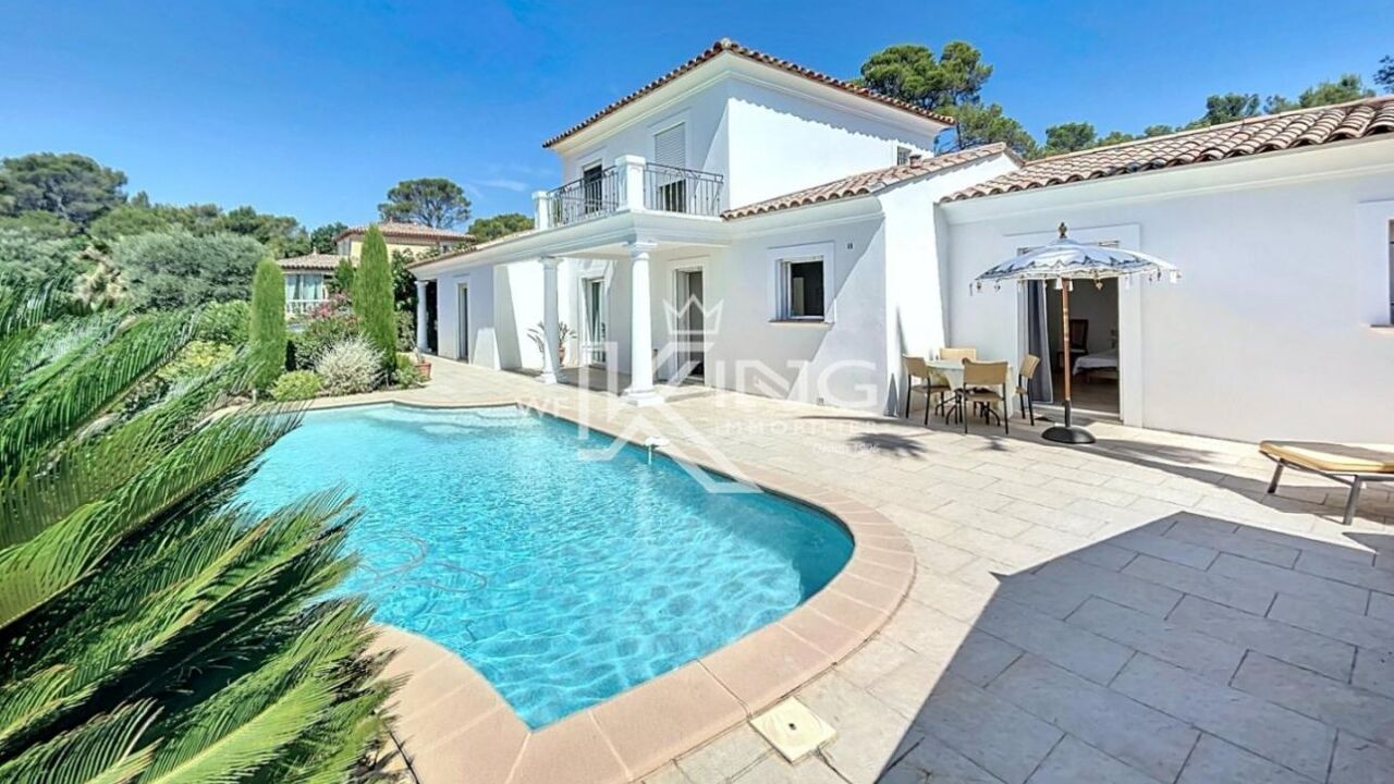 maison 5 pièces 156 m2 à vendre à Saint-Raphaël (83530)