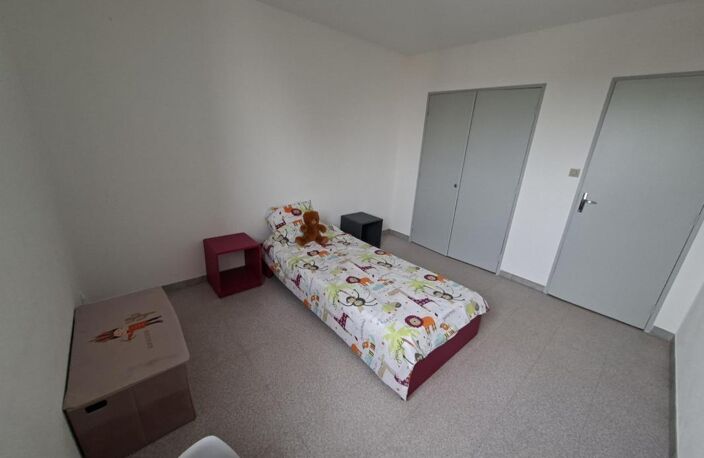 RESIDENCE ST CHAMAND, APPARTEMENT T4 AVEC BALCON — photo 4