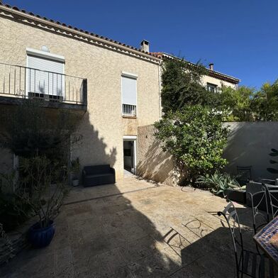 Maison 6 pièces 246 m²