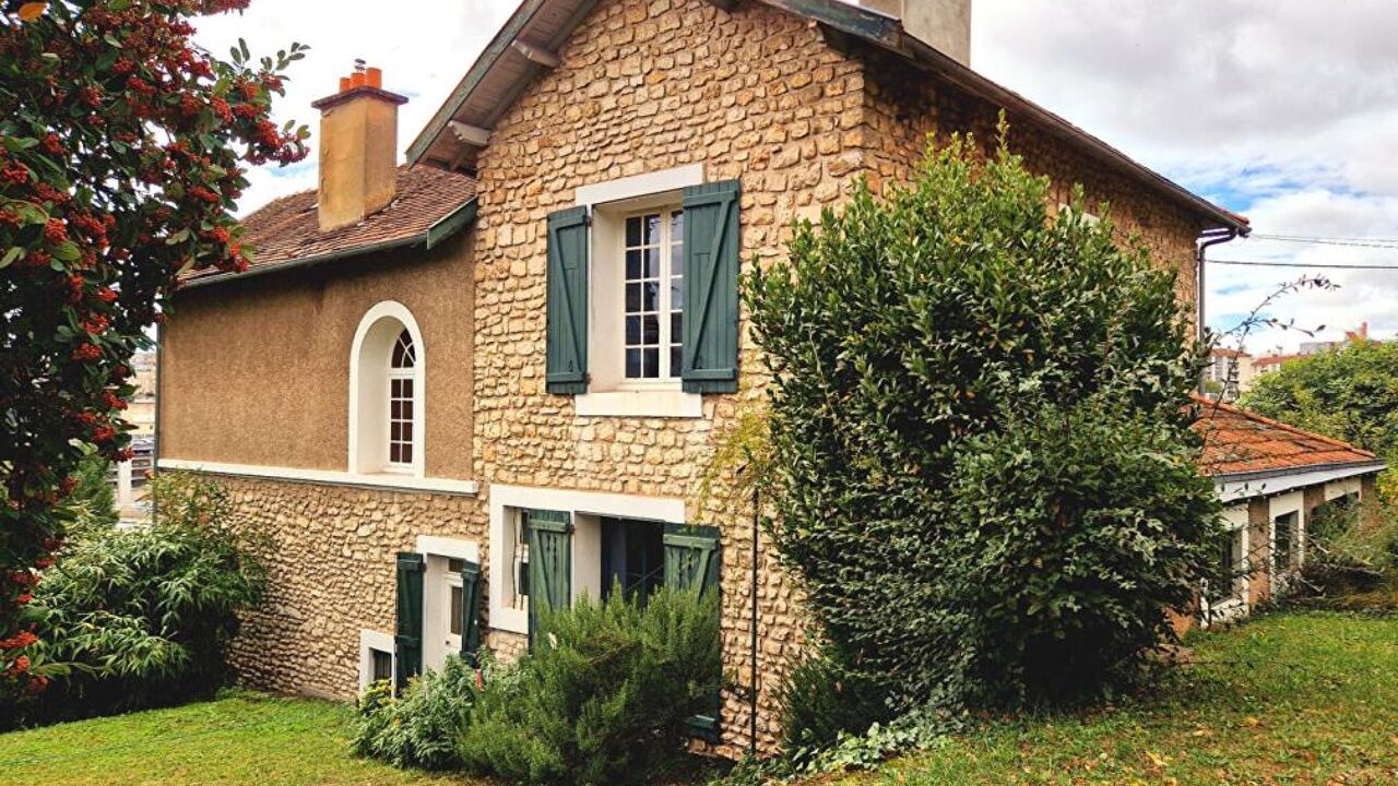 maison 6 pièces 180 m2 à vendre à Poitiers (86000)