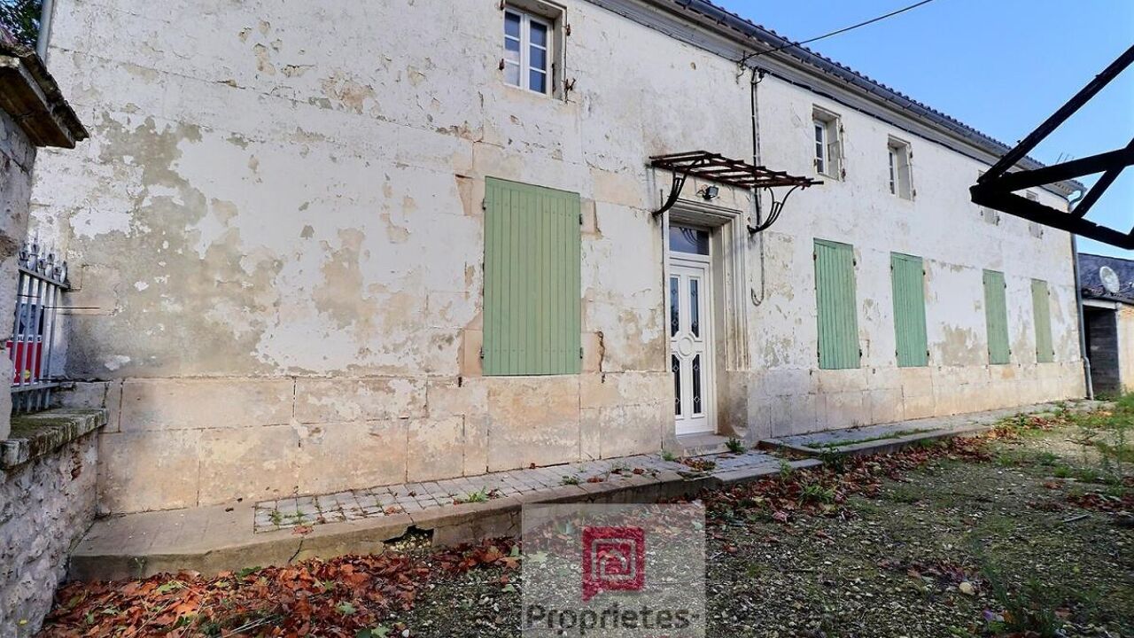 maison 9 pièces 256 m2 à vendre à Sainte-Gemme (17250)