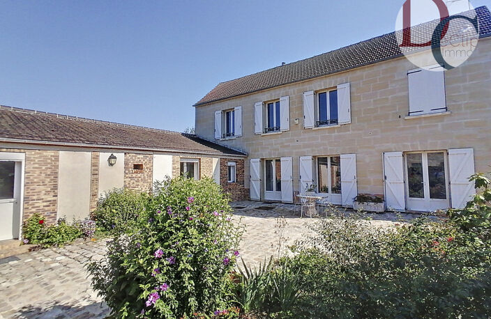 MAISON ANCIENNE BEAUX VOLUMES PROCHE DE SENLIS — photo 3