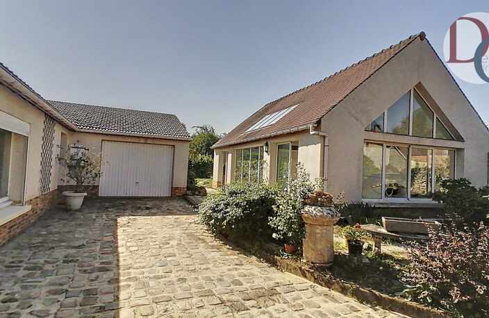 MAISON ANCIENNE BEAUX VOLUMES PROCHE DE SENLIS — photo 4