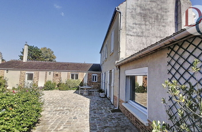 MAISON ANCIENNE BEAUX VOLUMES PROCHE DE SENLIS — photo 5
