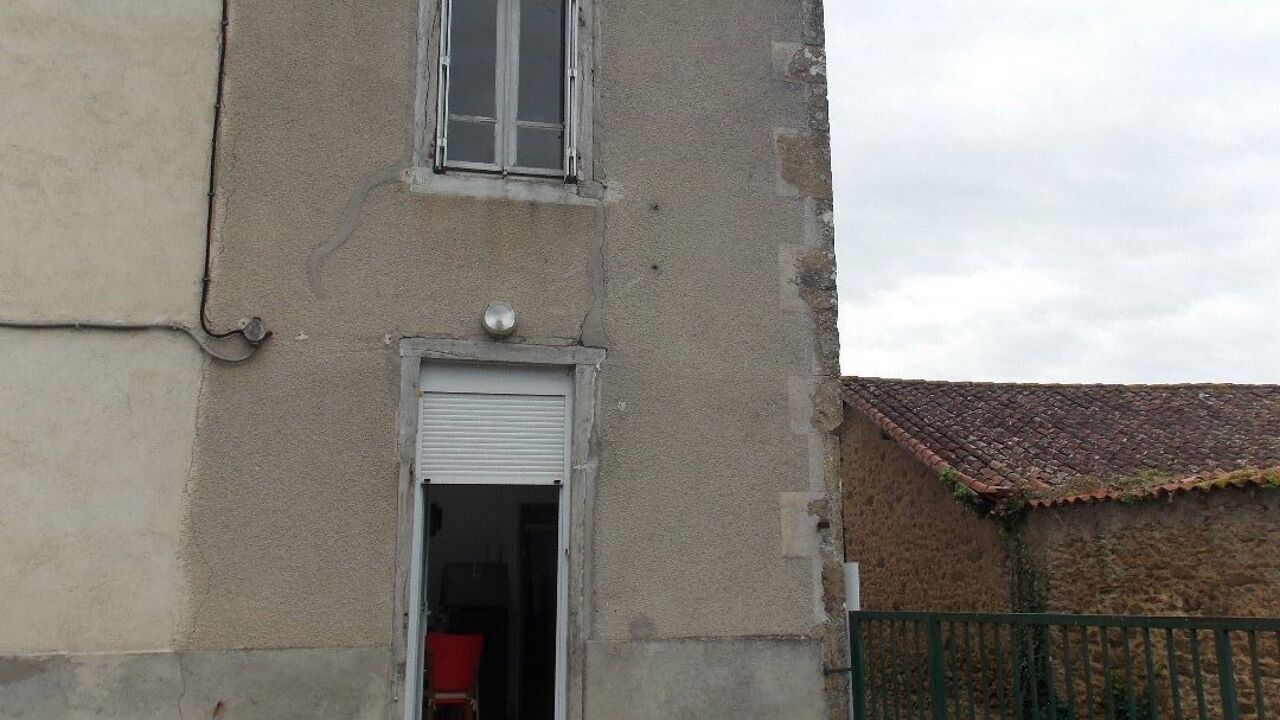 maison 4 pièces 74 m2 à vendre à Rochechouart (87600)