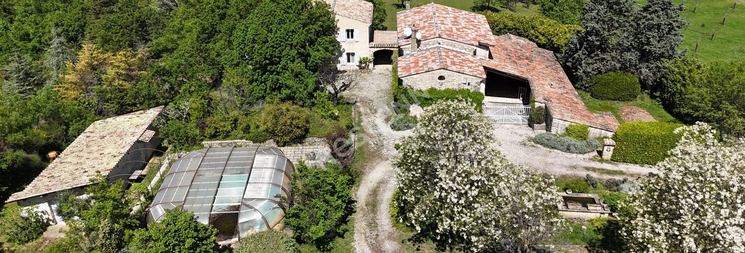 Maison 16 Pièces 257 m² à vendre à Grane (26400)
