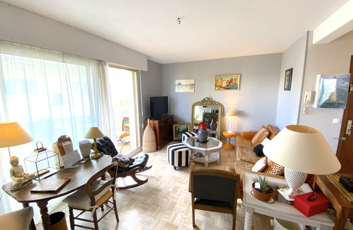 QUARTIER CENTRE VILLE  PROCHE PLAGE DU CHAY APPARTEMENT T2 A — photo 2