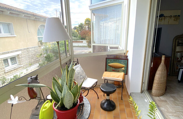 QUARTIER CENTRE VILLE  PROCHE PLAGE DU CHAY APPARTEMENT T2 A — photo 3