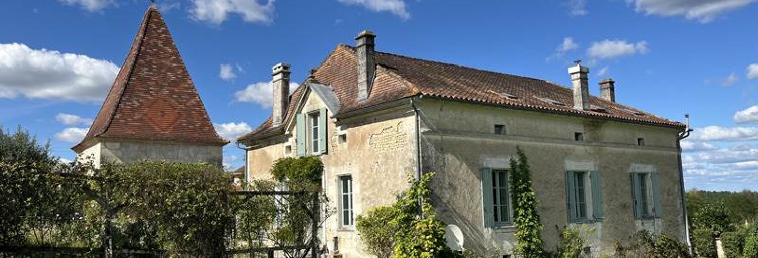 Maison 10 Pièces 330 m² à vendre à Saint-Romain (16210)