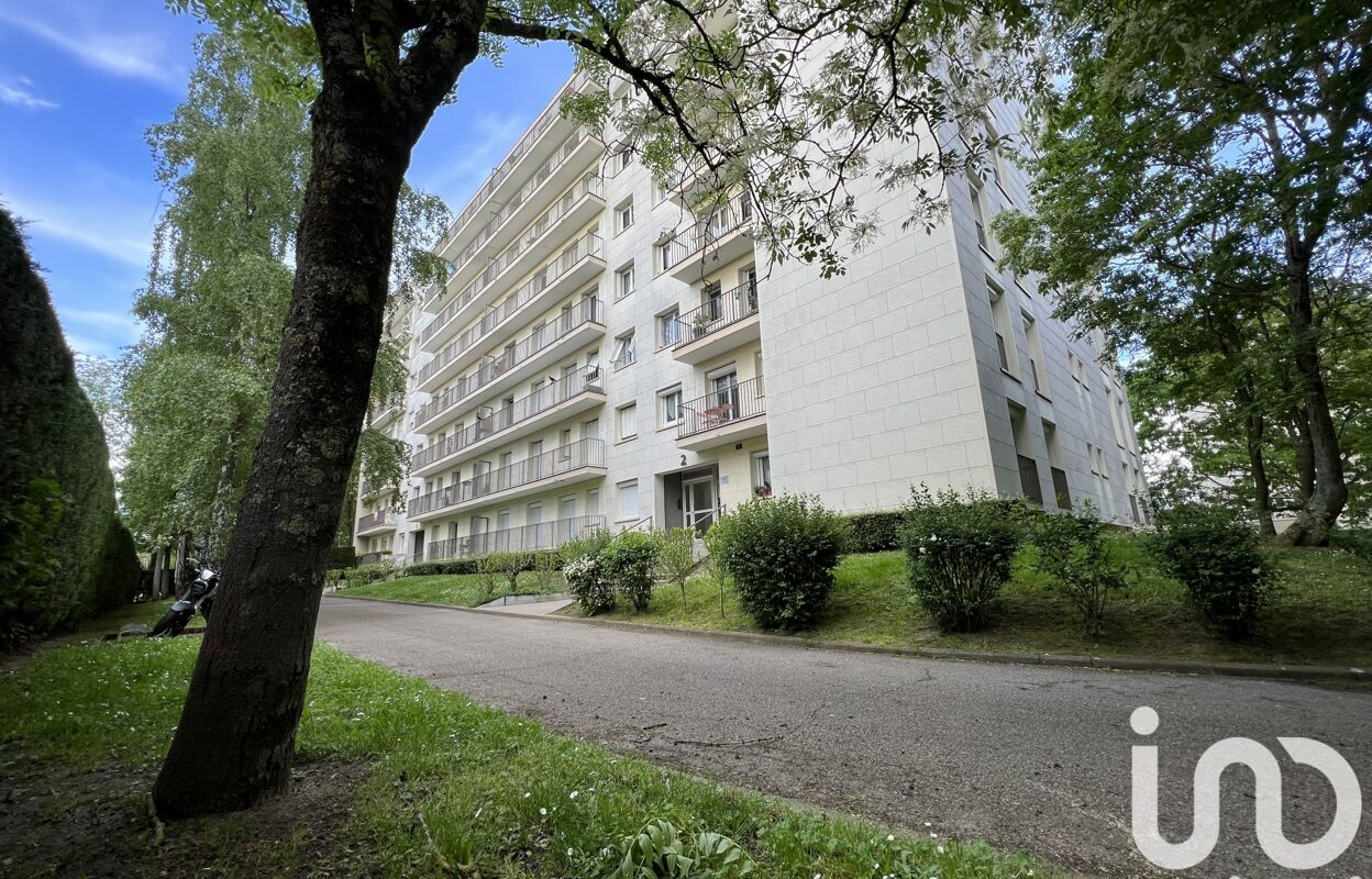 appartement 3 pièces 69 m2 à vendre à Fleury-les-Aubrais (45400)