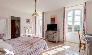 Maison 9 Pièces 294 m² à vendre à Dirac (16410)