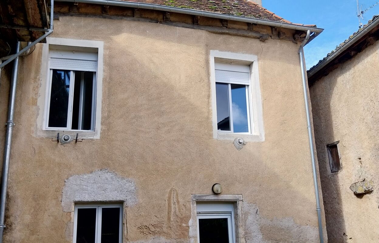 maison 3 pièces 75 m2 à vendre à Montmorillon (86500)