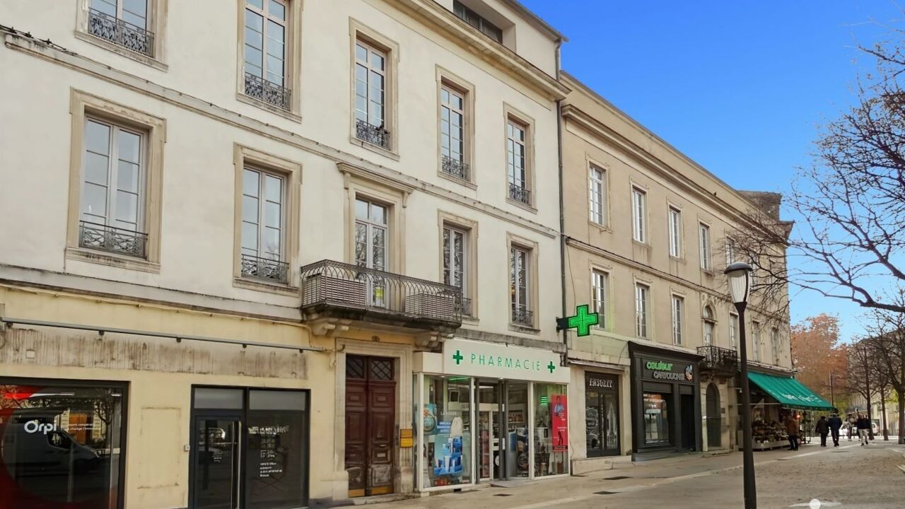 commerce  pièces 120 m2 à vendre à Nîmes (30000)