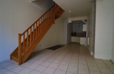 location appartement 500 € CC /mois à proximité de Saint-Martin-sur-le-Pré (51520)