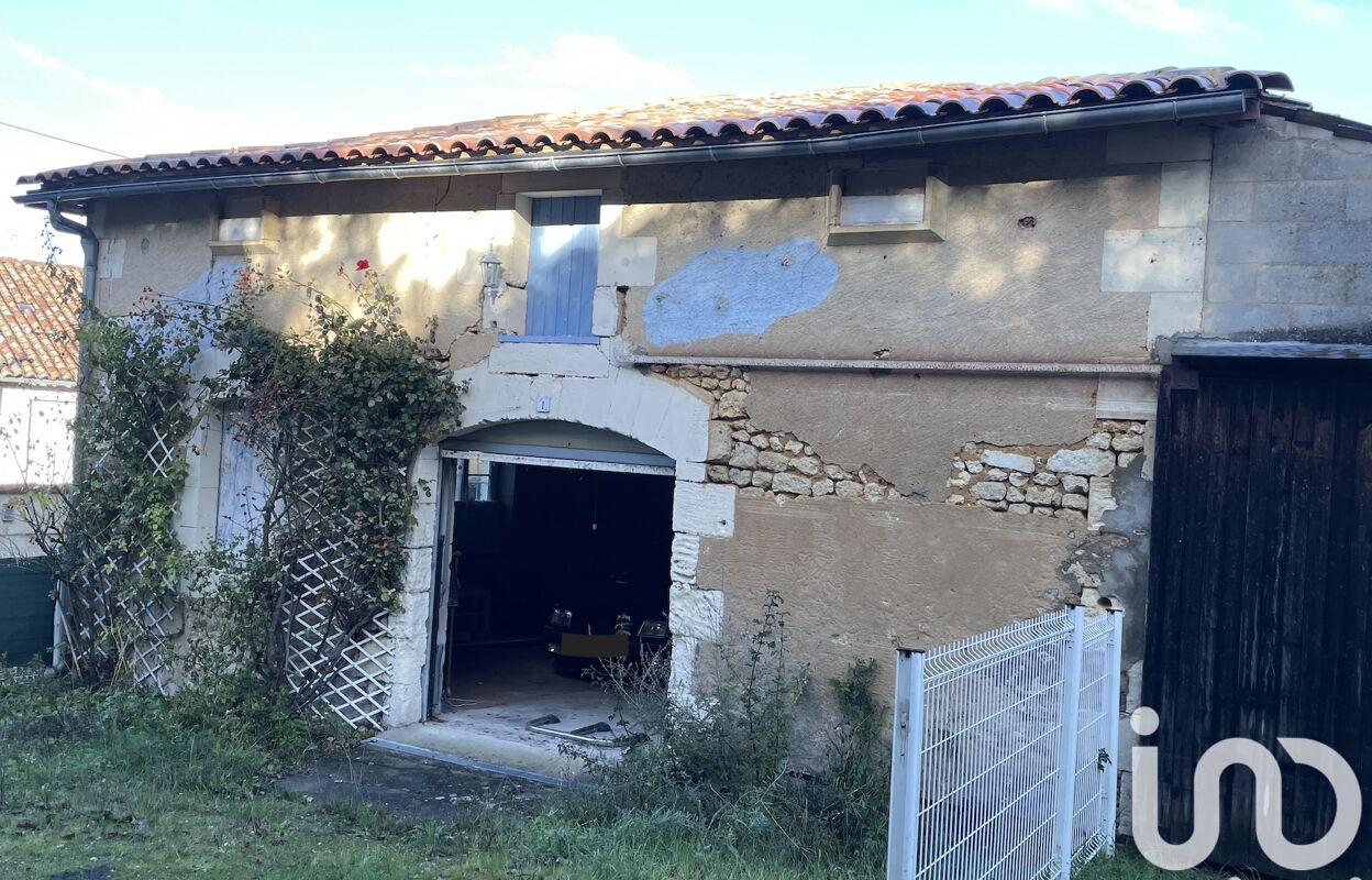 garage  pièces 54 m2 à vendre à Mirambeau (17150)