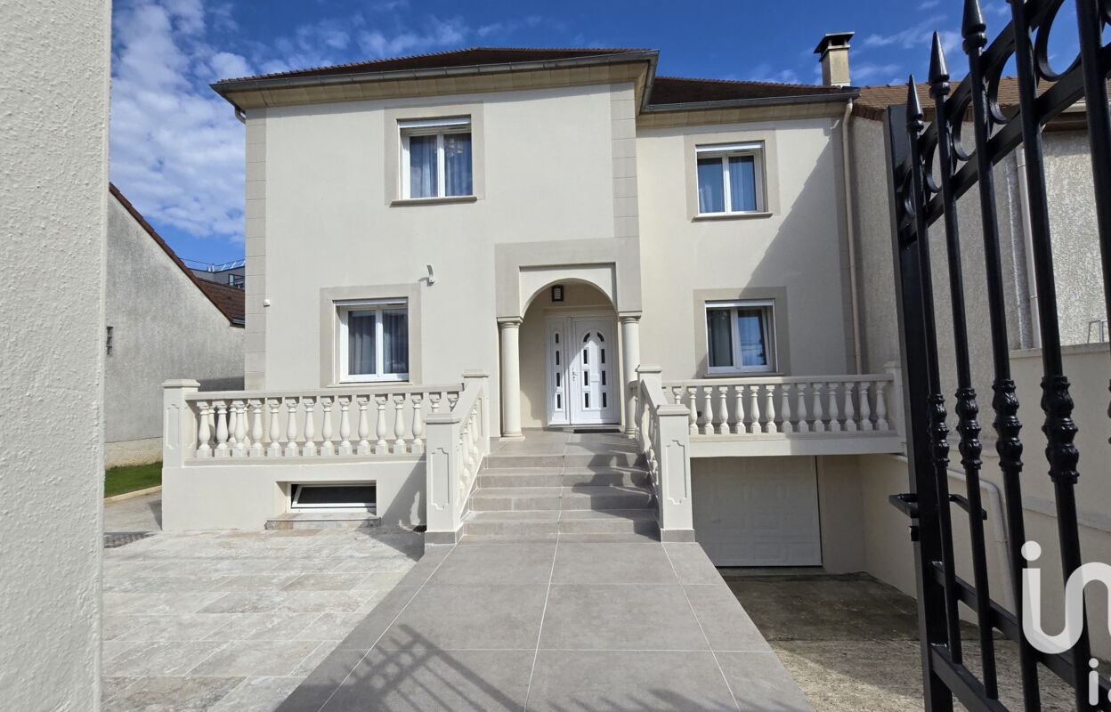 maison 5 pièces 167 m2 à vendre à Pontault-Combault (77340)