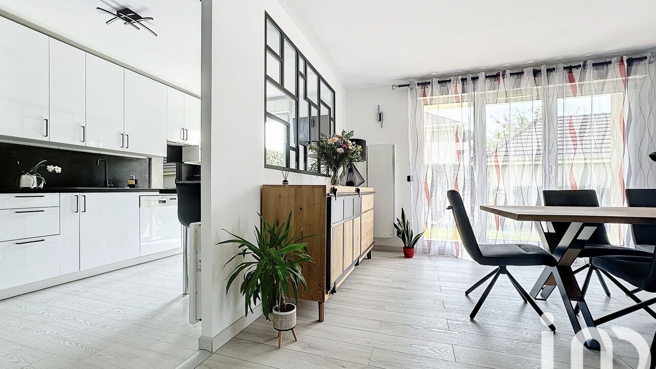 maison 4 pièces 82 m2 à vendre à Roissy-en-France (95700)