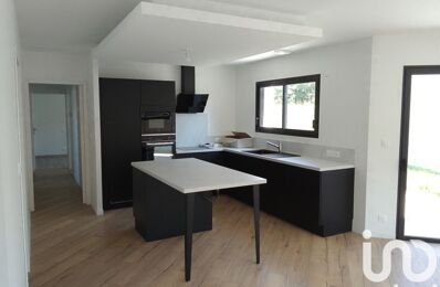 maison 4 pièces 104 m2 à vendre à La Roche-sur-Yon (85000)