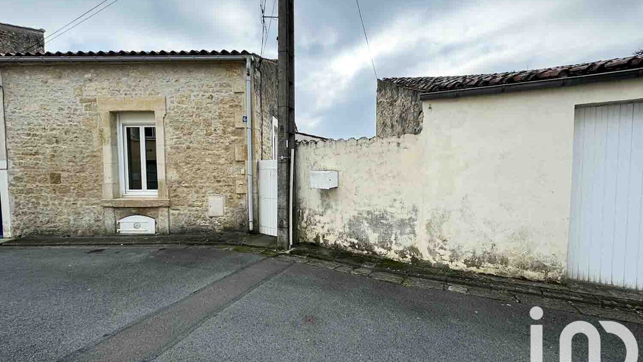 maison 3 pièces 48 m2 à vendre à Fontenay-le-Comte (85200)