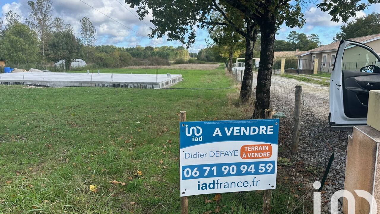 terrain  pièces 11480 m2 à vendre à Bussac-Forêt (17210)