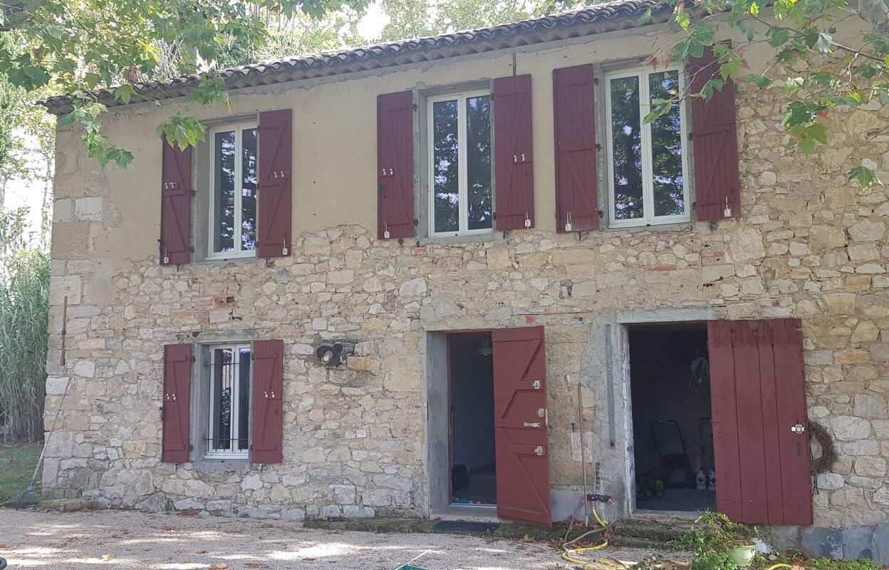 maison 7 pièces 180 m2 à vendre à Saint-Cannat (13760)