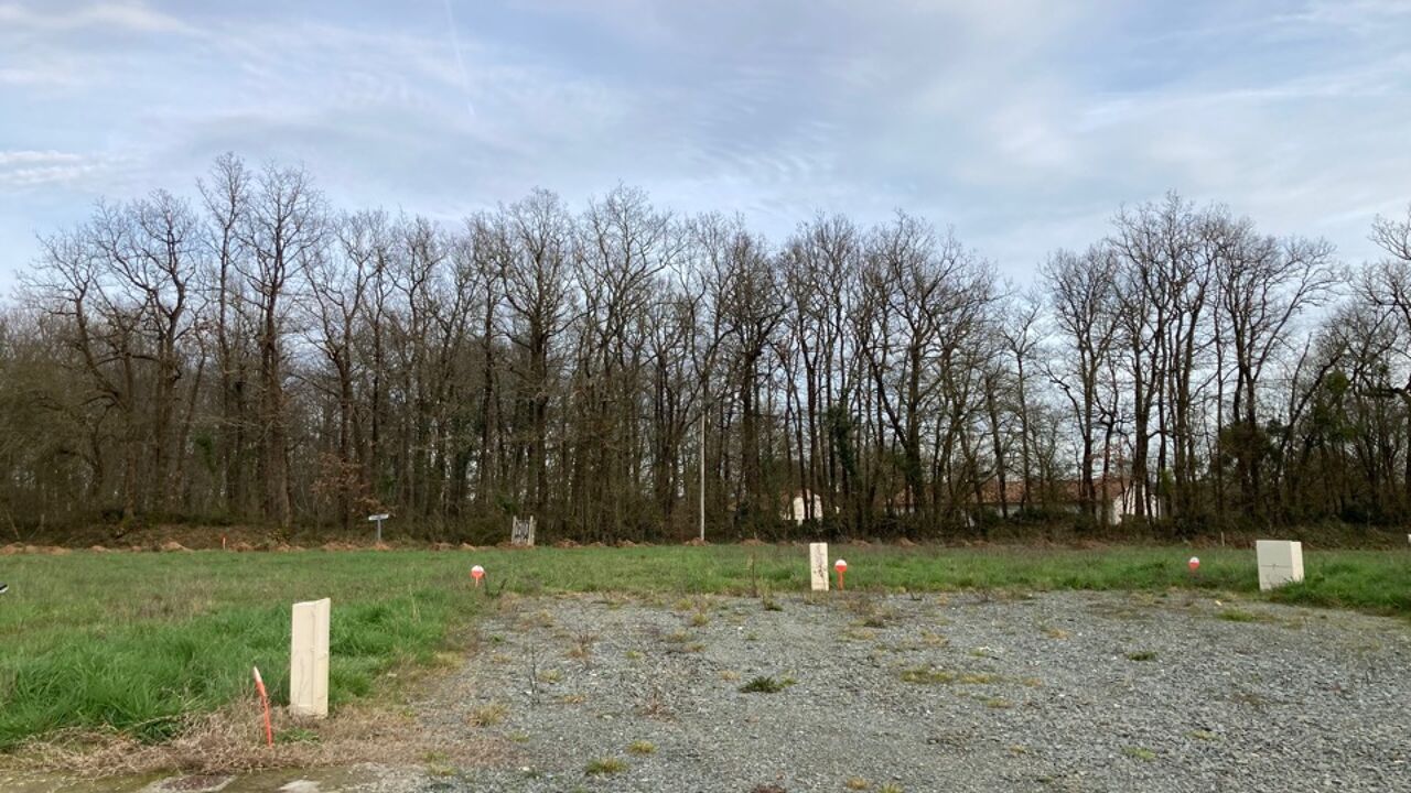 terrain  pièces 897 m2 à vendre à Taillebourg (17350)