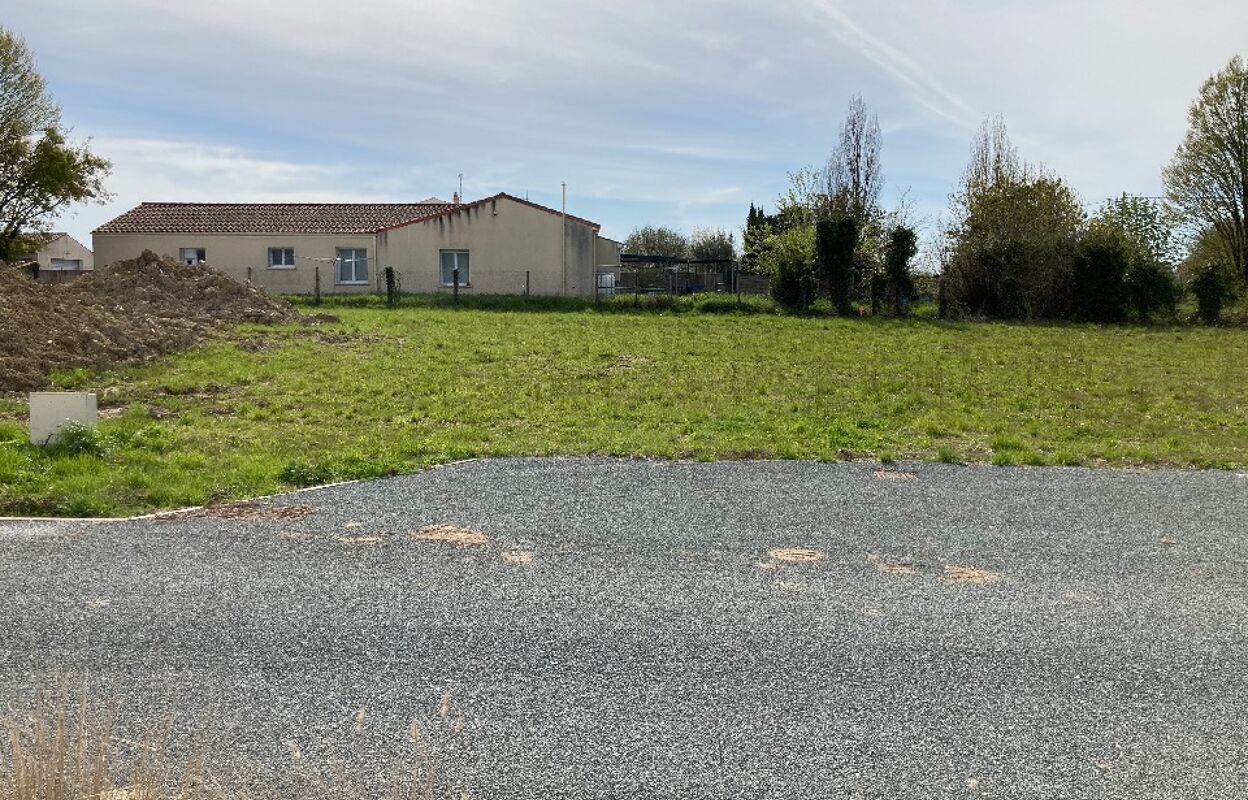 terrain  pièces 680 m2 à vendre à Bussac-sur-Charente (17100)