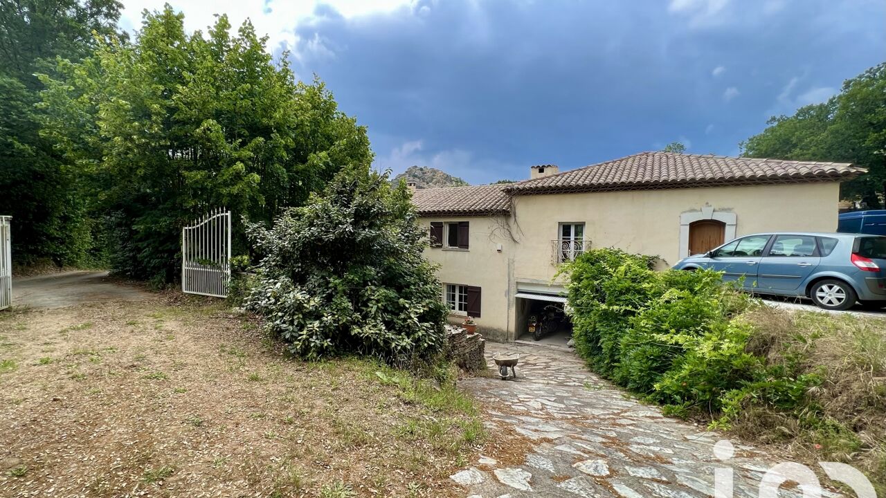 maison 10 pièces 230 m2 à vendre à La Garde-Freinet (83680)