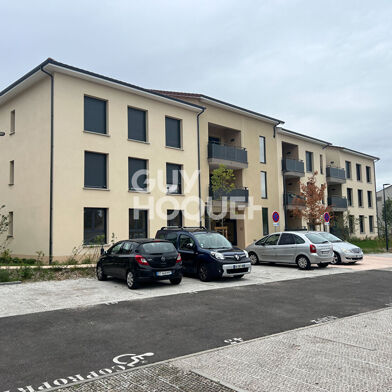 Appartement 4 pièces 284200 €