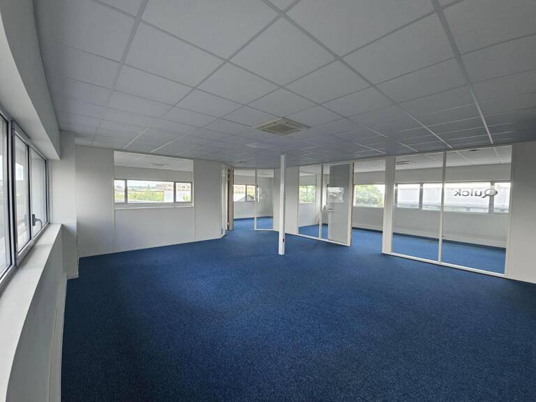 Bureau  164 m² — photo 1