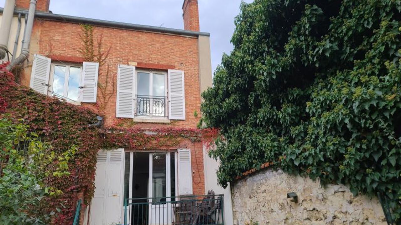 maison 4 pièces 125 m2 à vendre à Rueil-Malmaison (92500)