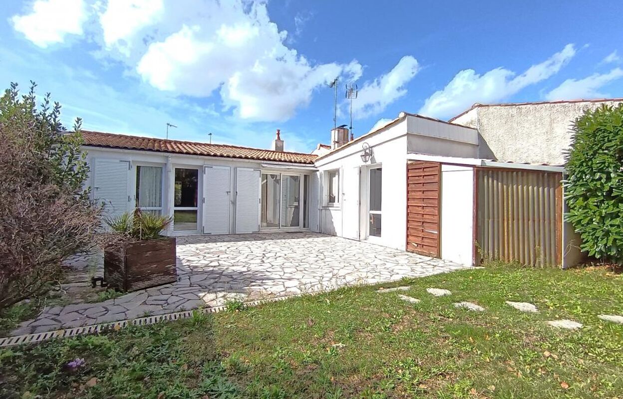 maison 4 pièces 94 m2 à vendre à La Rochelle (17000)