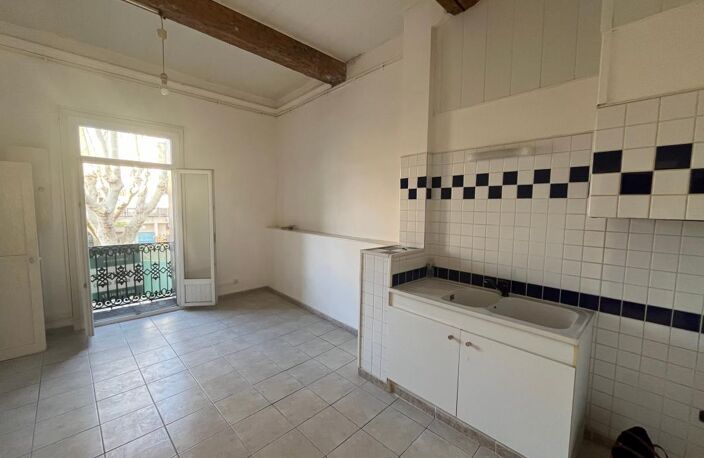 Appartement T3 traversant au premier étage proche des berges de l'Hérault — photo 4