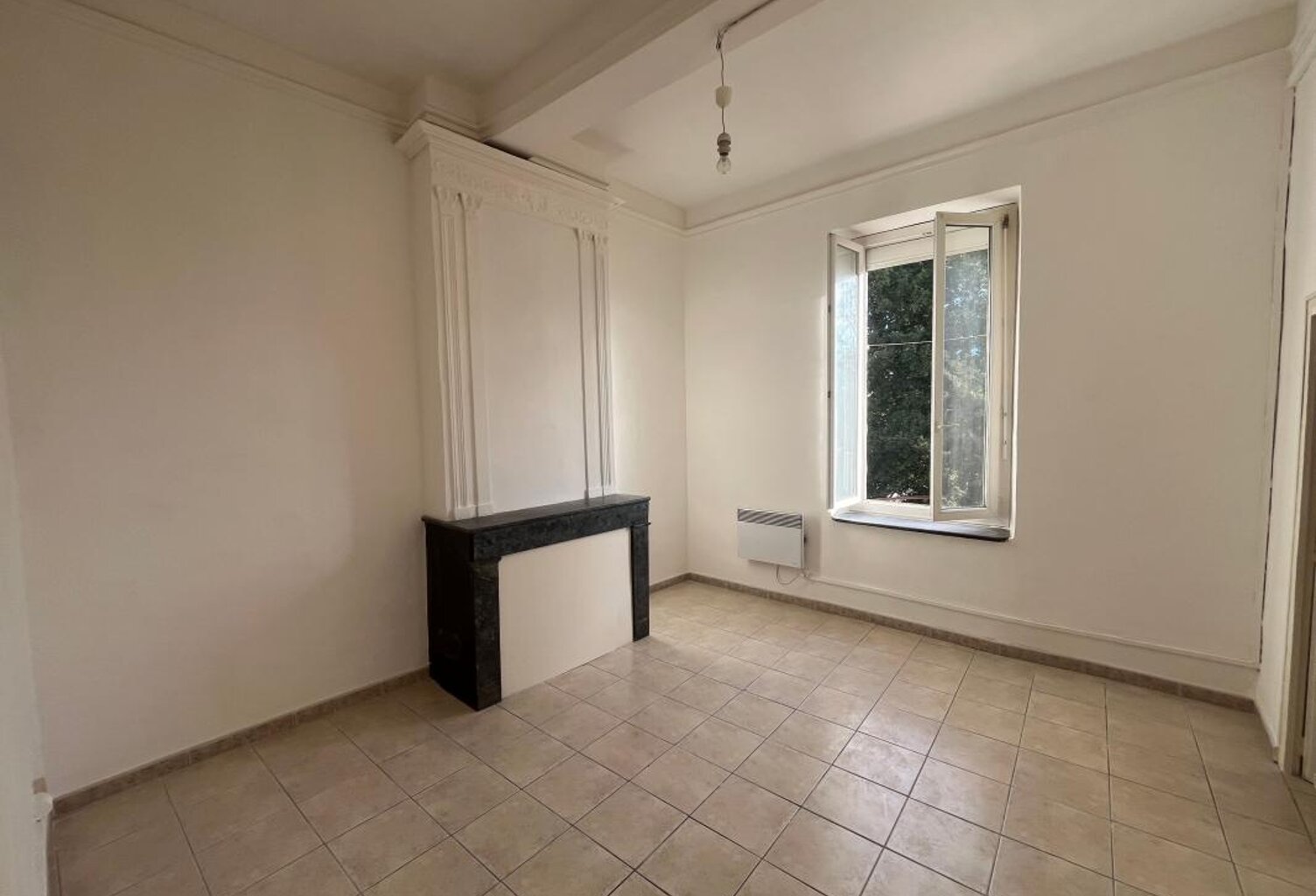 Appartement T3 traversant au premier étage proche des berges de l'Hérault — photo 1