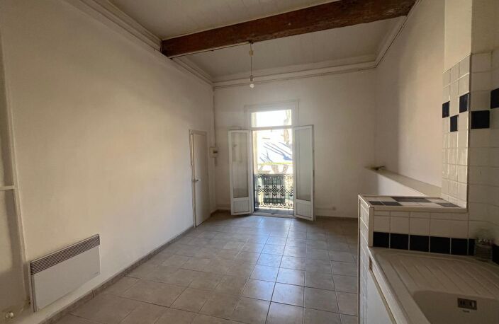 Appartement T3 traversant au premier étage proche des berges de l'Hérault — photo 2