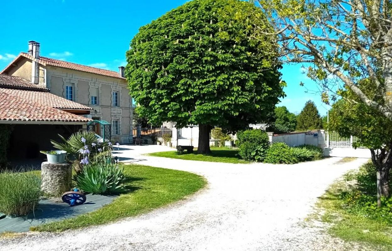 maison 6 pièces  m2 à vendre à Écoyeux (17770)