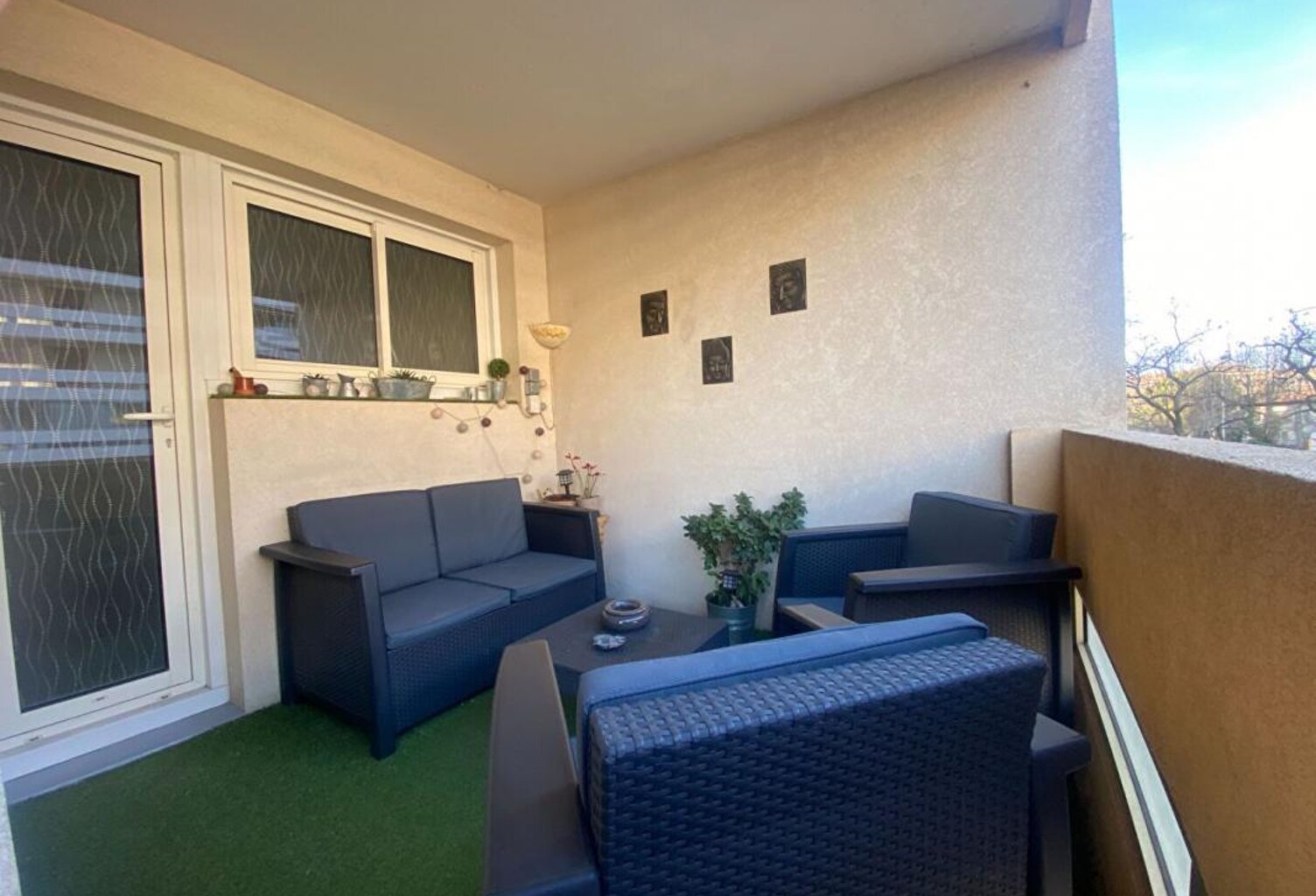 TOULON SECTEUR LA RODE PROCHE DES PLAGES DU MOURILLON APPARTEMENT DE TYPE 5 DE 103 M2 + TERRASSE 16.80M2 ET BALCON 6.60M2 +CAVE AU SOUS SOL — photo 1