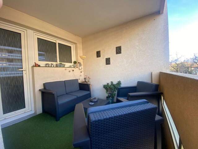 TOULON SECTEUR LA RODE PROCHE DES PLAGES DU MOURILLON APPARTEMENT DE TYPE 5 DE 103 M2 + TERRASSE 16.80M2 ET BALCON 6.60M2 +CAVE AU SOUS SOL — photo du bien