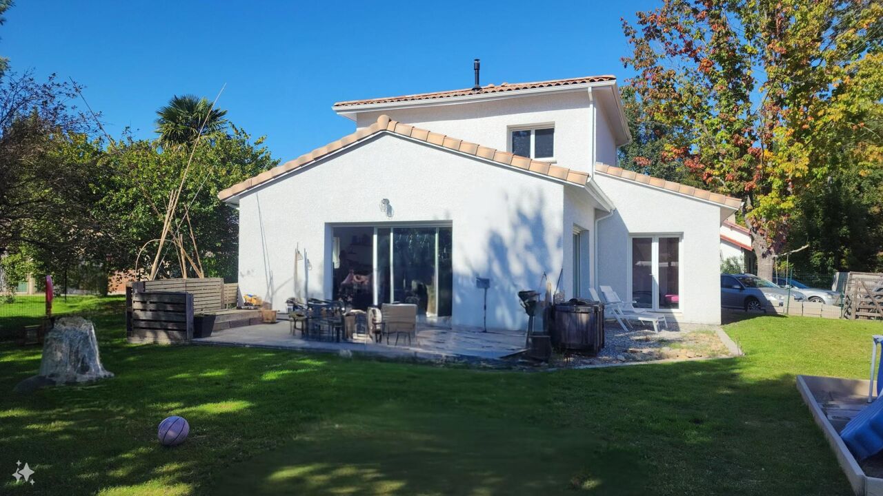 maison 4 pièces 125 m2 à vendre à Le Vernet (09700)