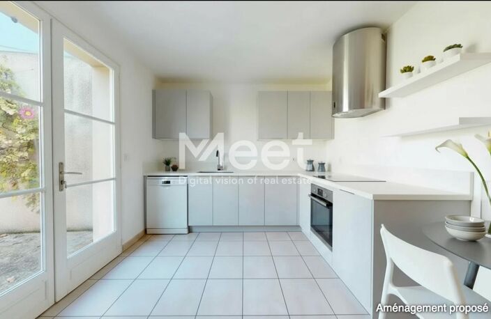 PLAISIR - QUARTIER LES MAISONS DU BOIS - Belle demeure de 174m2 habitables (247m2 utiles) sur parcelle de 809m2 — photo 2