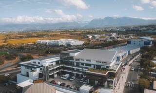 Commerce  475 m² à louer à Saint-Pierre (97410)