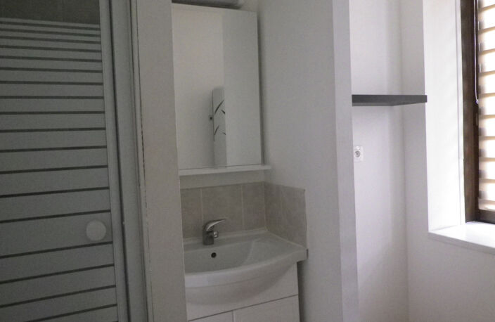 Superbe appartement au centre de PROVIN — photo 3