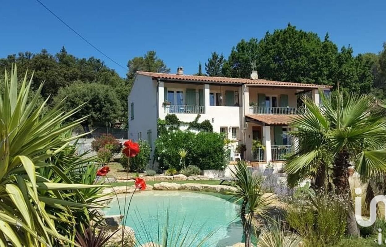 maison 6 pièces 174 m2 à vendre à Gonfaron (83590)