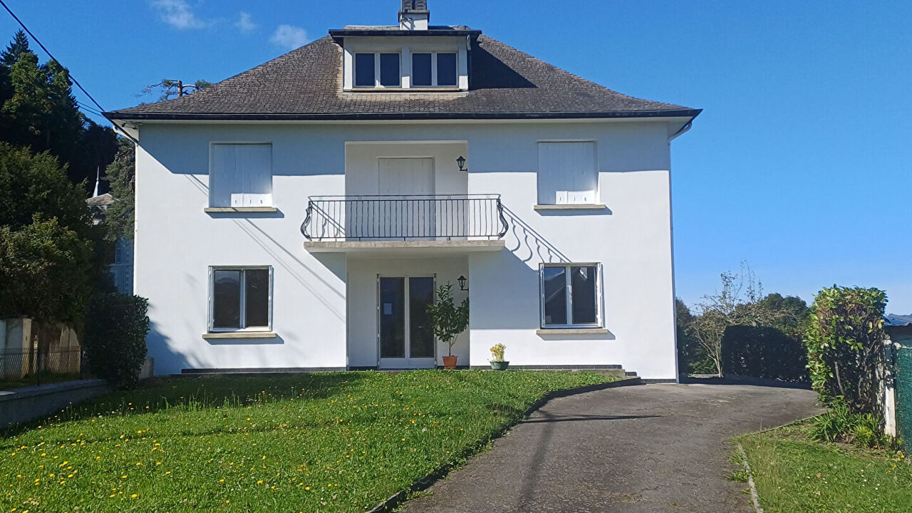 maison 6 pièces 166 m2 à vendre à Bagnères-de-Bigorre (65200)