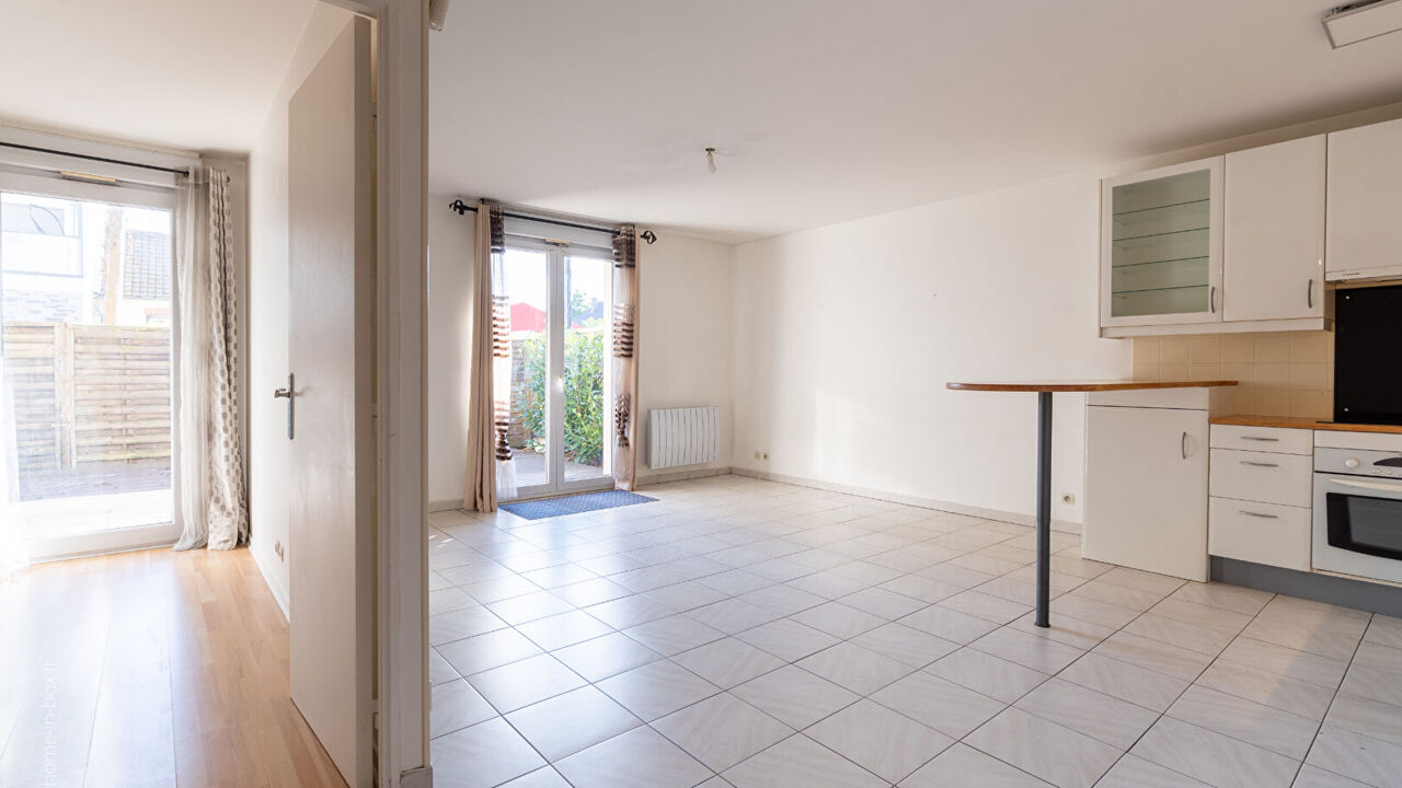 appartement 2 pièces 43 m2 à vendre à Noisy-le-Grand (93160)