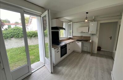 vente immeuble 149 800 € à proximité de Dirac (16410)