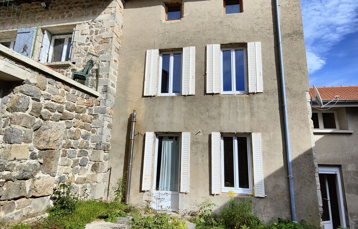 maison 7 pièces 84 m2 à vendre à Rochepaule (07320)