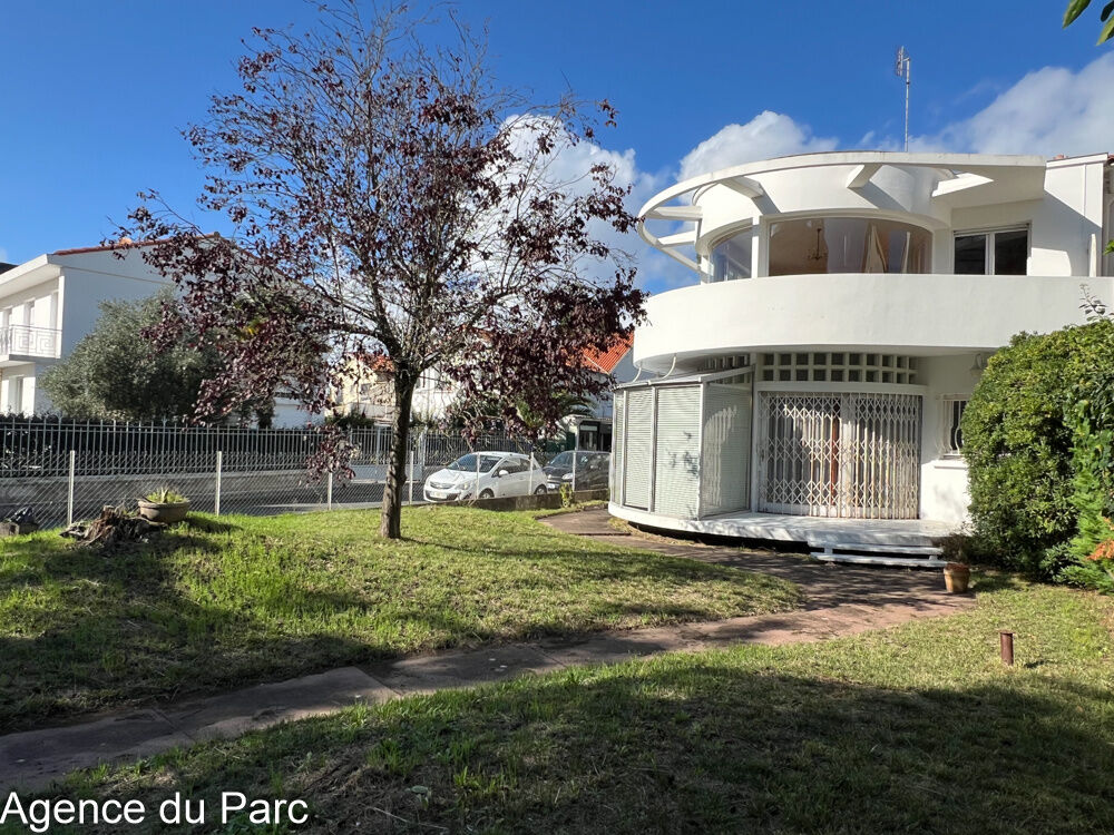 Villa / Maison  T6 à vendre Royan 17200
