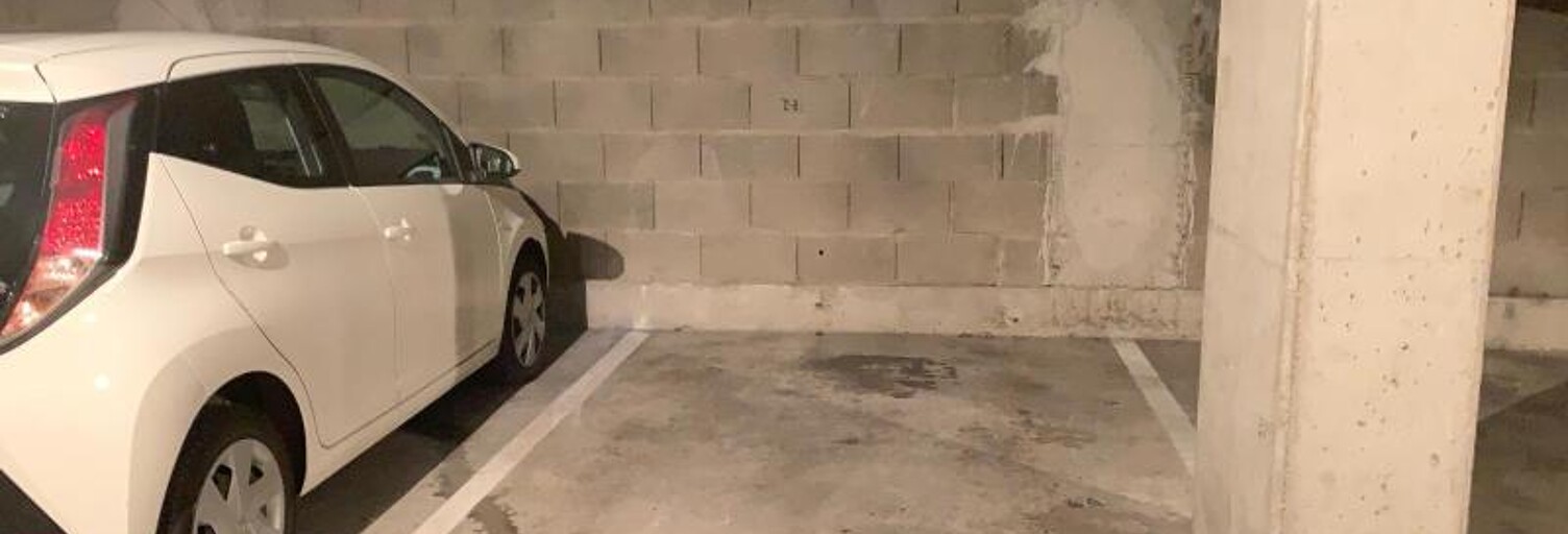 Garage   m² à louer à Tours (37000)