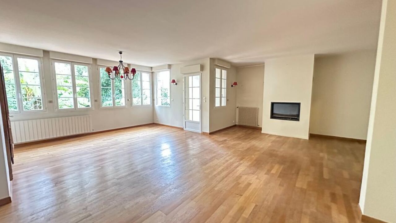 maison 5 pièces 186 m2 à louer à Castres (81100)